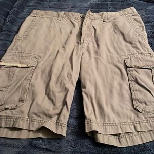 St John’s Bay cargo shorts